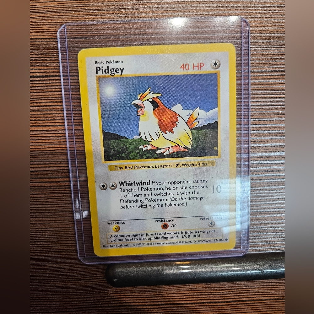 Pokemon Pidgey 57/102 Base Set Card